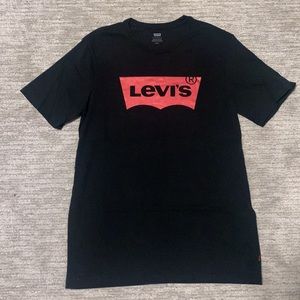 Men’s Levi’s Logo Graphic Tee - Size SM